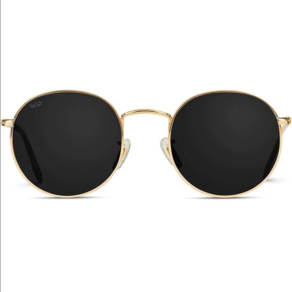 BRAND NEW STLISH WOMENS SUNGLASSES NWT - Picture 2 of 4